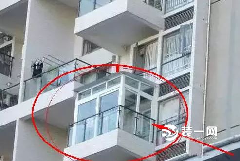 多坑凸阳台也叫外阳台,指的是凸出建筑本身的阳台,一般为悬空式结构